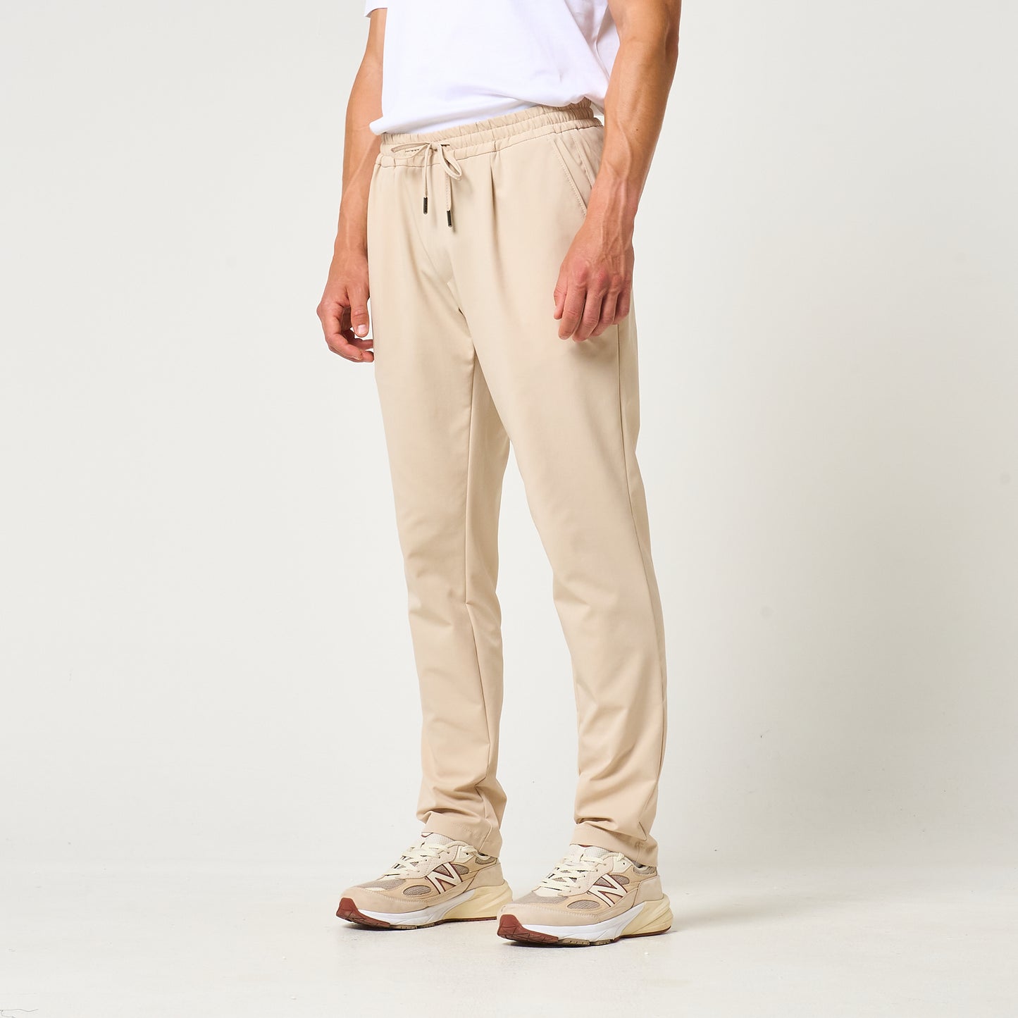 TECH PANTS SLIM FIT | BEIGE