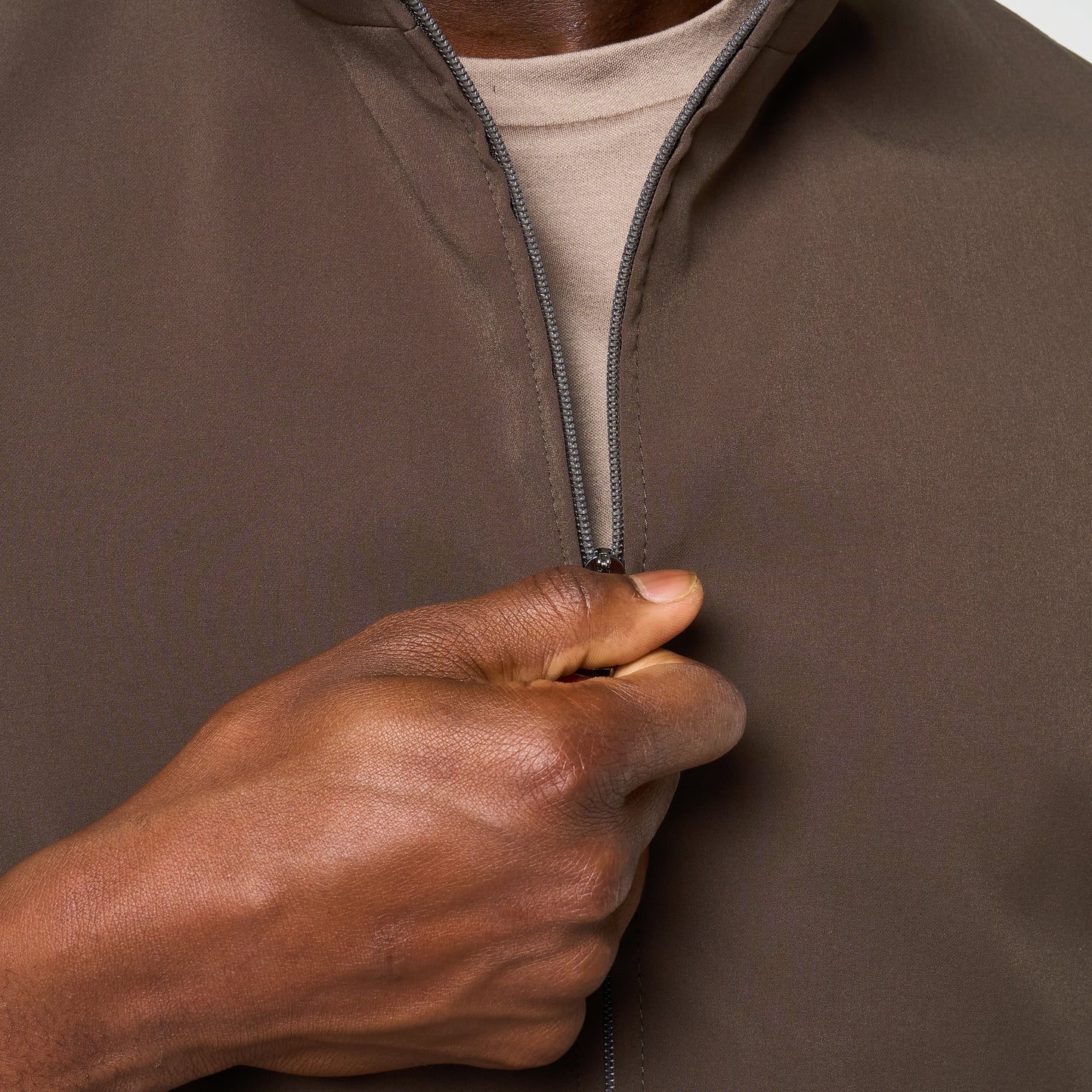 TECH GILET | KHAKI