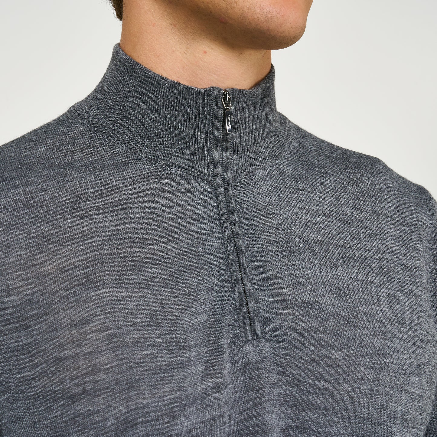 Extra Fine Wool Half Zip Grey
