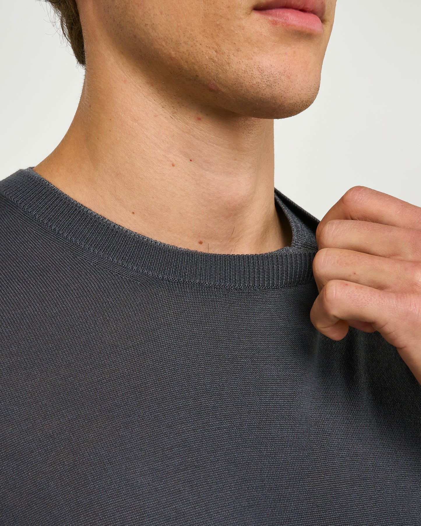 Extra Fine Wool Double Lined Crew Neck Jumper Grey